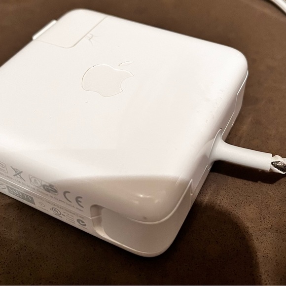 MacBook Air - Picture 4 of 4